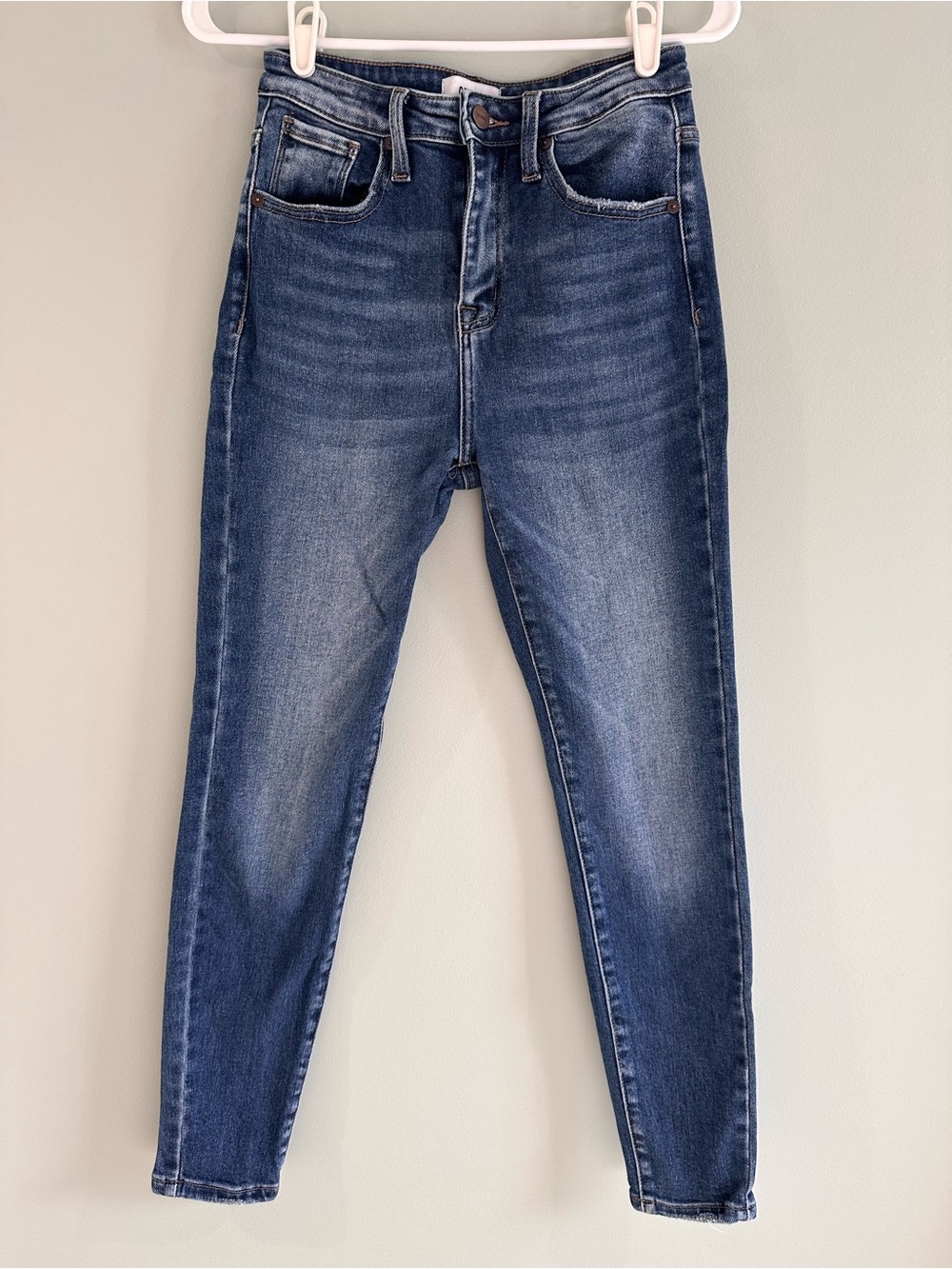 Classic High-Rise Skinny Jeans in Medium Blue Wash